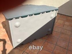Sturdy All Weather Rubbermaid Horizontal DECK BOX / STORAGE SHED With Floor